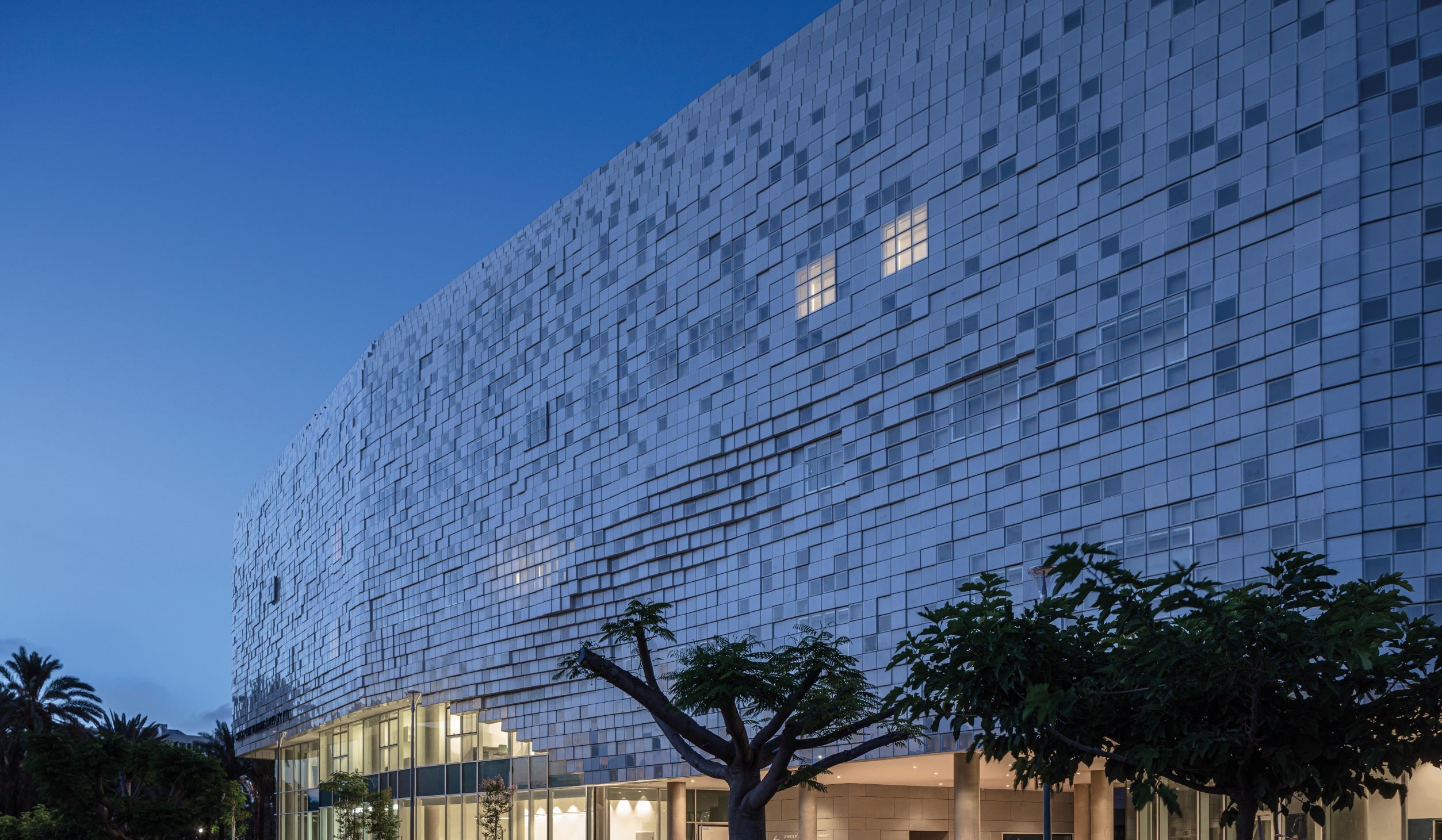 CHECKPOINT BUILDING TEL AVIV UNIVERSITY 將數位點陣化為實體建築