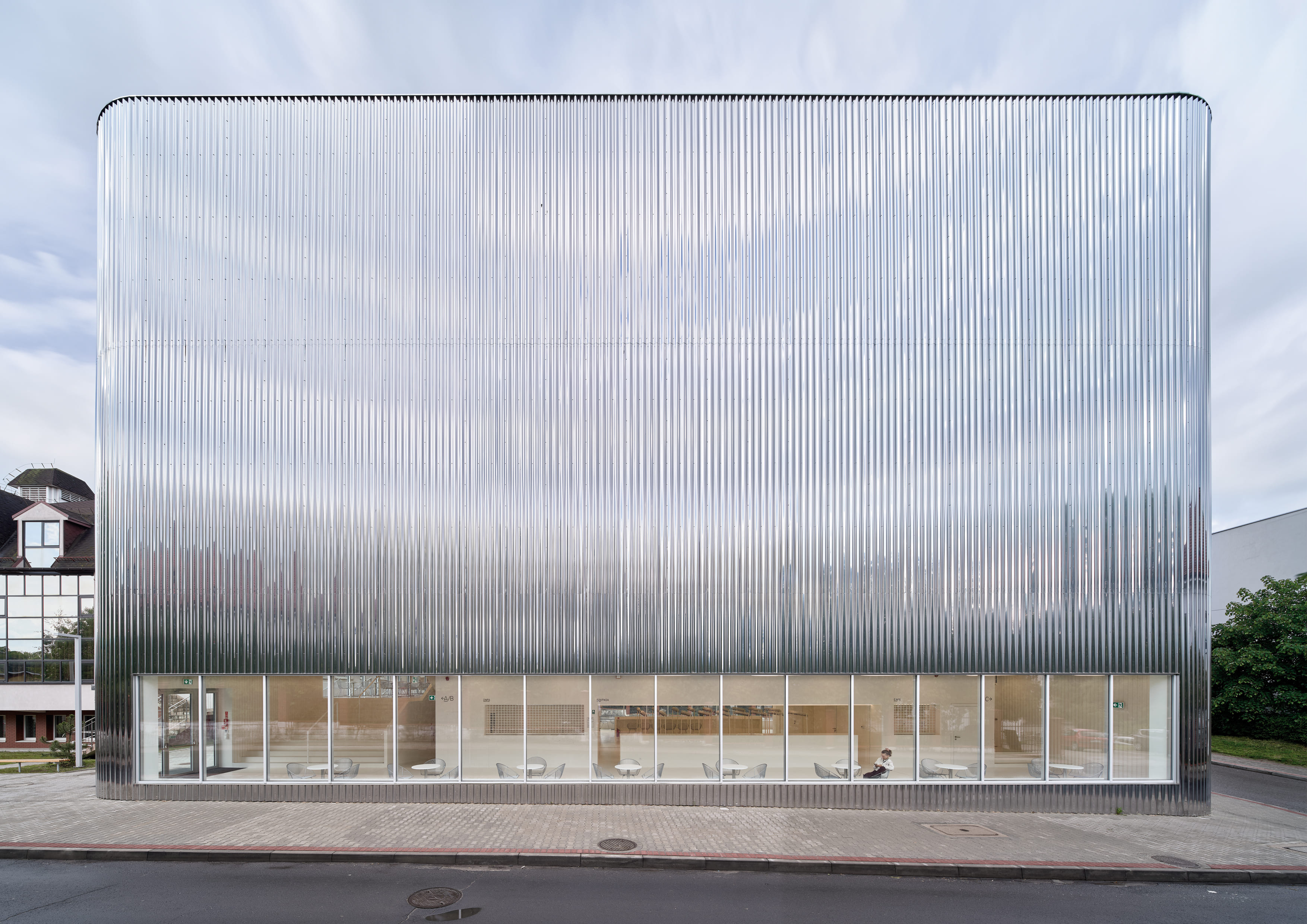 Unexpected Expressions of Facade Design：State Music School Concert Hall 建築外衣的創新語彙 - 凝鑄悠揚樂章的閃耀立面